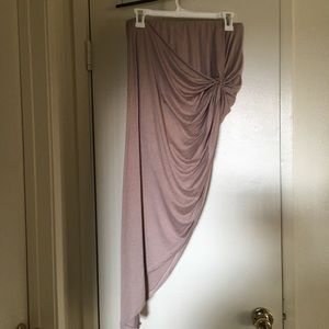 Dusty rose skirt ‼️donating 10/20 if not purchased